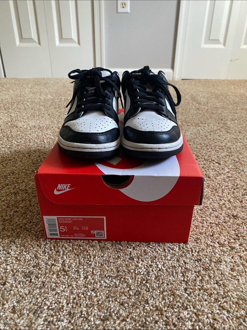 Nike Kids Black and White Low-Top Sneakers with Red Box
